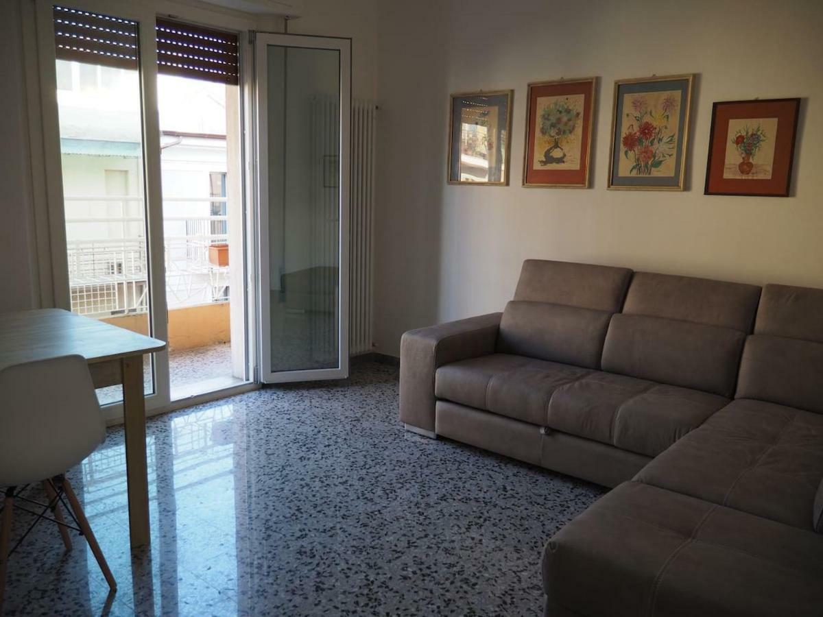 Casa Chiara Apartment San Benedetto del Tronto Ngoại thất bức ảnh